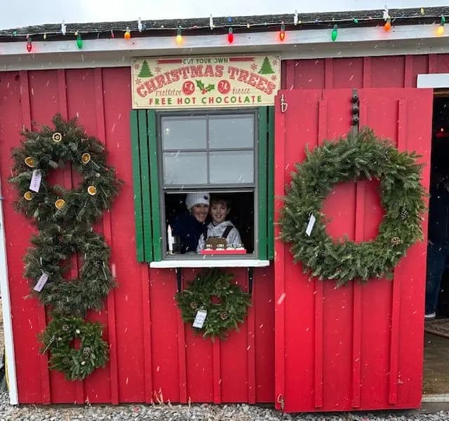 Hot chocolate stand with Christmas wreaths